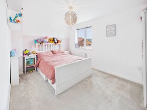 Bedroom- click for photo gallery
